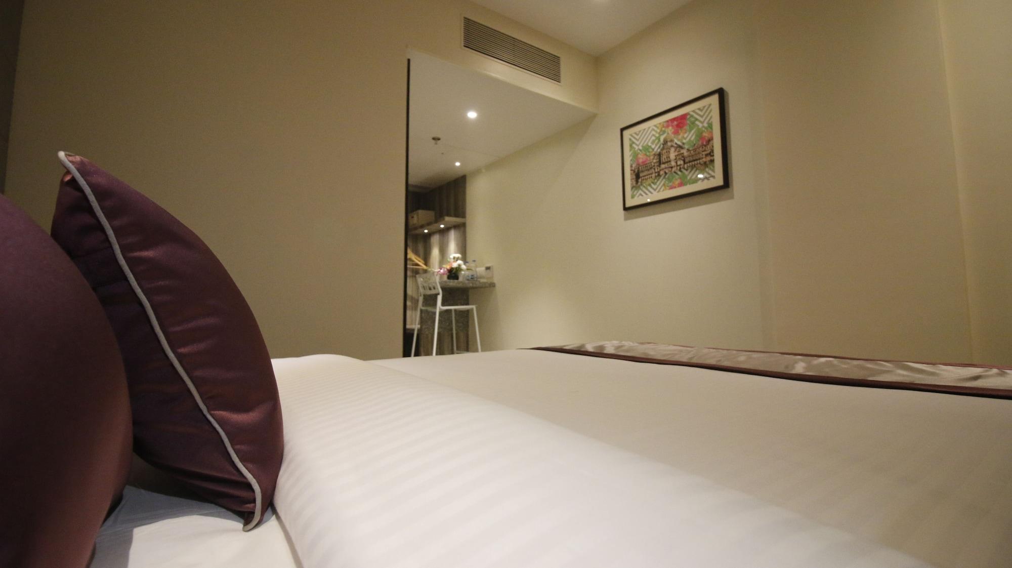 7 Apple Hotel, Vadodara Bagian luar foto