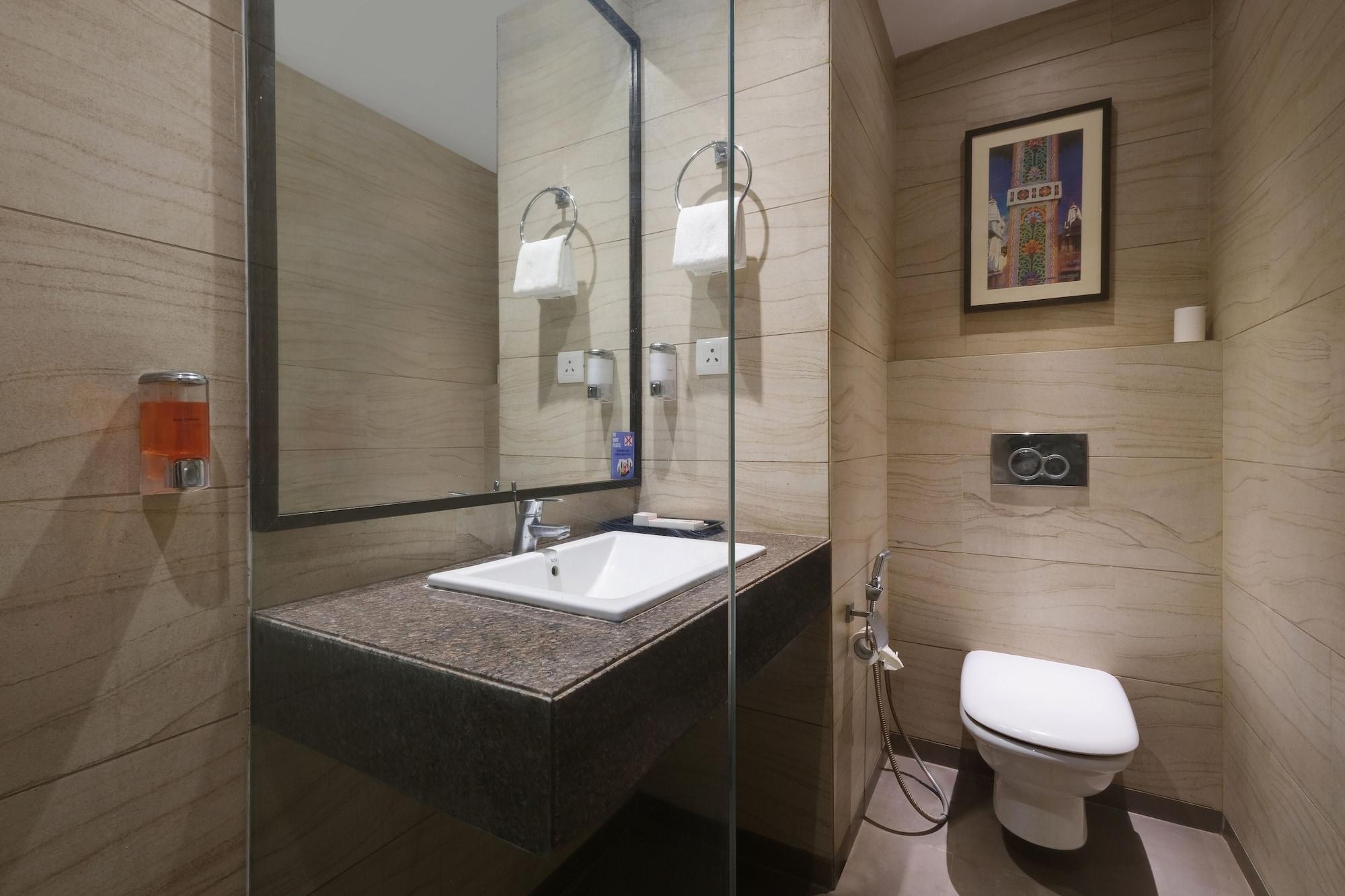 7 Apple Hotel, Vadodara Bagian luar foto